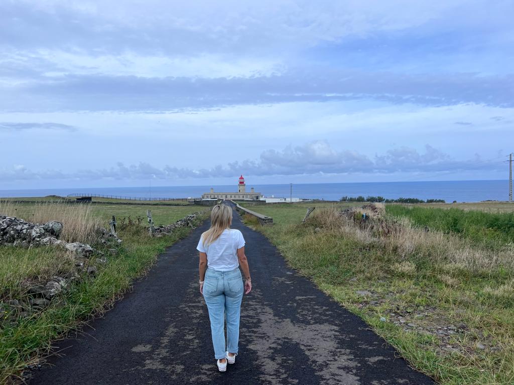 Faro en las Azores