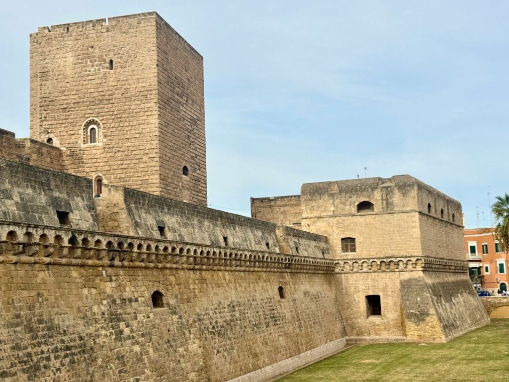 Castillo de Bari Ruta por la Puglia en 5 días